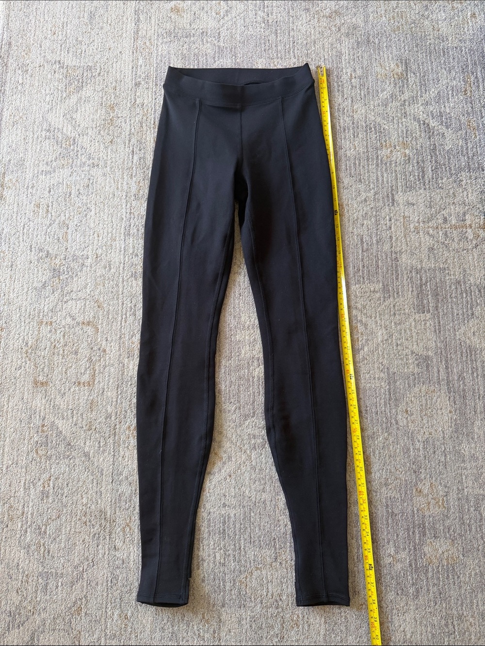 ALO Yoga Black Seam-Detail Leggings with heel stirrups